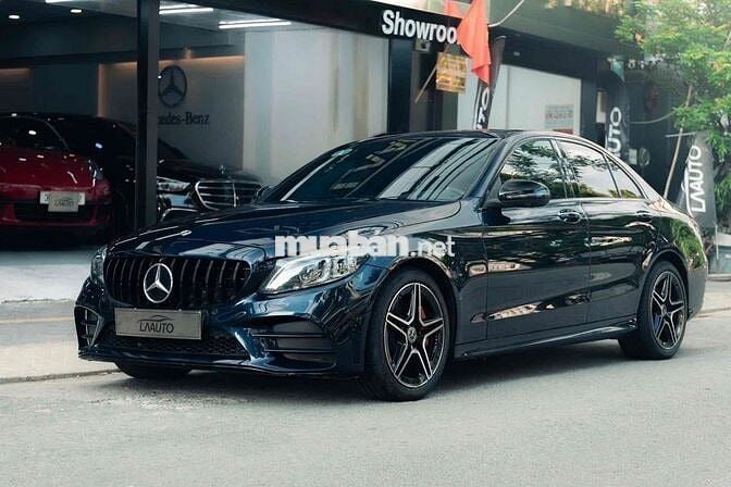 LONG ANH AUTO về Mercedes C300 AMG 2019 giá tốt 👍