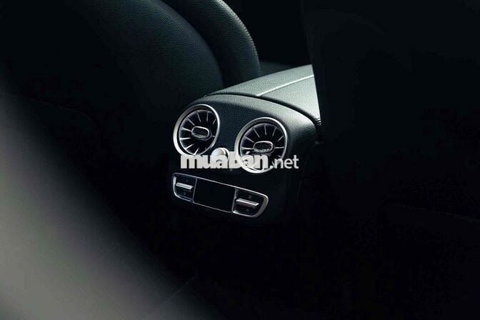 LONG ANH AUTO về Mercedes C300 AMG 2019 giá tốt 👍