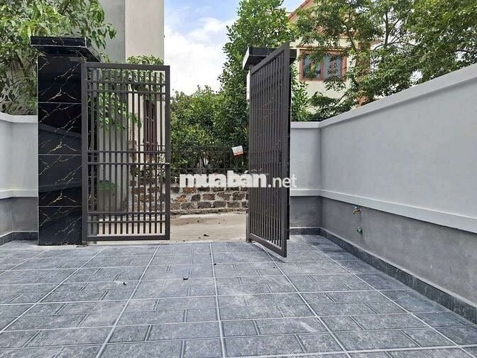 Nhà 75m2 3 tầng Thị trấn Quốc Oai