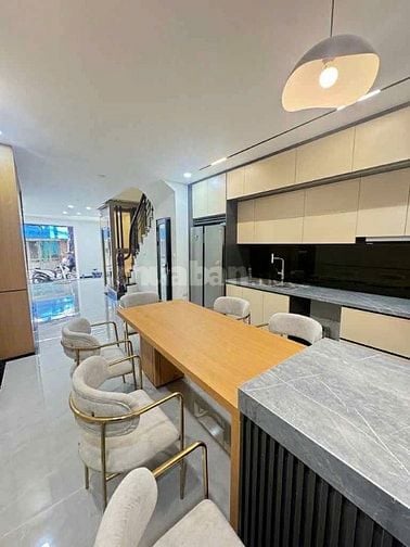 Cần bán hàng hiếm gần đại học Công Nghiệp