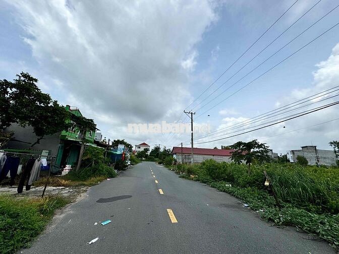 BÁN ĐẤT TRUNG TÂM LỘC AN KẾ BÊN TRƯỜNG HỌC GẦN UỶ BAN BÃI TẮM GIÁ RẺ