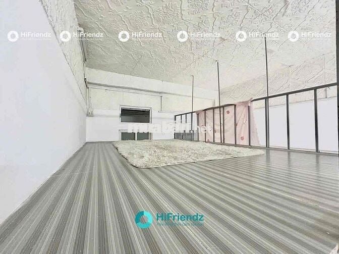 TRỌ DUPLEX NGÃ TƯ THỦ ĐỨC – CÓ BAN CÔNG, TÁCH BẾP, FULL NỘI THẤT