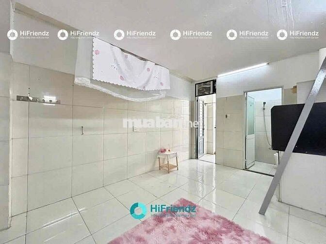 TRỌ DUPLEX NGÃ TƯ THỦ ĐỨC – CÓ BAN CÔNG, TÁCH BẾP, FULL NỘI THẤT