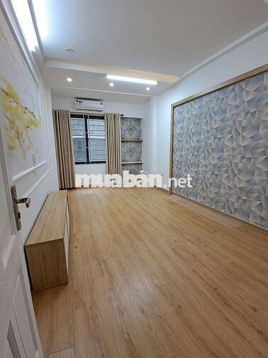 Ông chú nhờ bán nhà 5tầng 5ngủ Phố Nguyễn Chính Tân Mai -giá 6,95tỷ