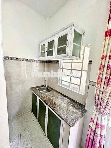 Nhà Xây kiên cố hẻm xe hơi  gần cầu vượt Tân thới hiệp Q12 giá 798tr