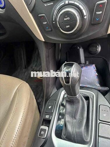 Hyundai Santa Fe 2017 2.4 AT 4 WD - 139000 km