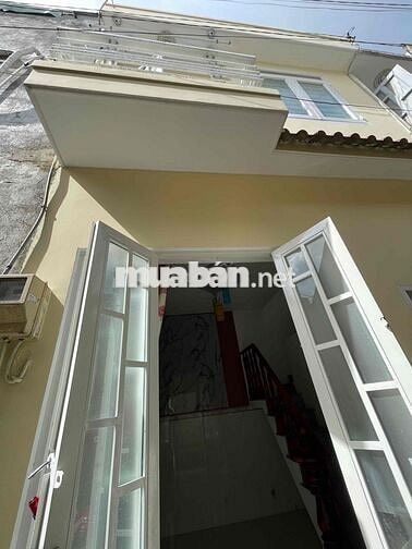 Nhà Xây kiên cố hẻm xe hơi  gần cầu vượt Tân thới hiệp Q12 giá 798tr