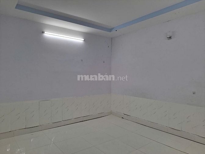 NHÀ BÁN HẼM Ô TÔ QUA MẶT - GẦN CAO TỐC NGUYỄN VĂN TẠO NHÀ BÈ