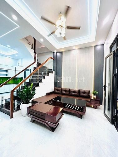 Bán nhà nguyên căn phố Vĩnh Phúc 45m2*5T,gần phố,2thoáng,thông,10.6tỷ.