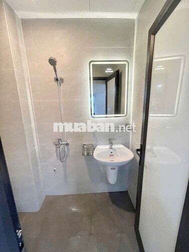 Cho thuê CCMN 25m2 Gác xép. Full đồ ban công thoáng tại Trung Liệt
