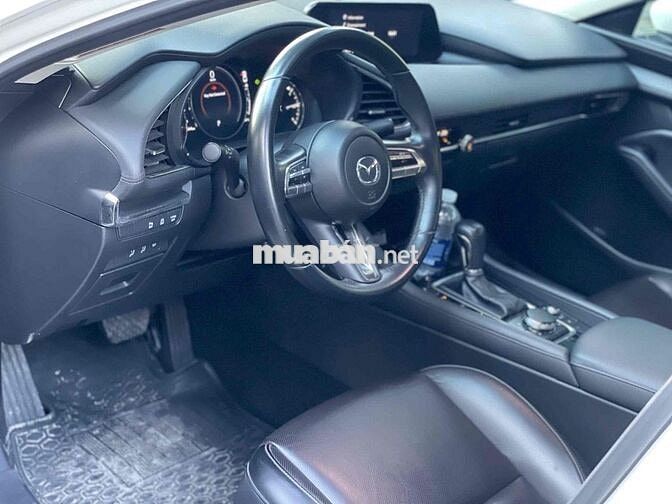 Mazda 3 2021 1.5 Luxury - 52000 km