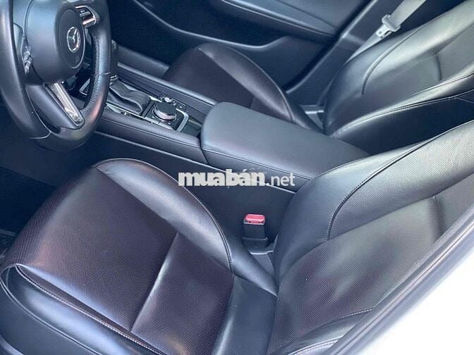 Mazda 3 2021 1.5 Luxury - 52000 km
