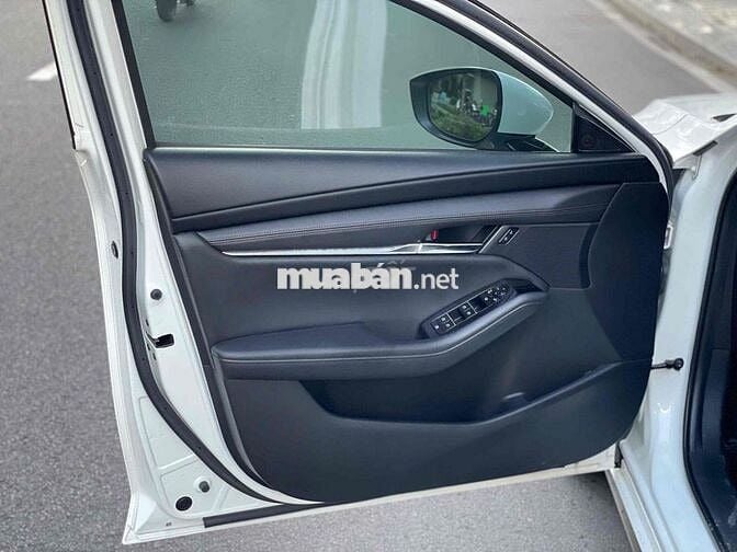 Mazda 3 2021 1.5 Luxury - 52000 km