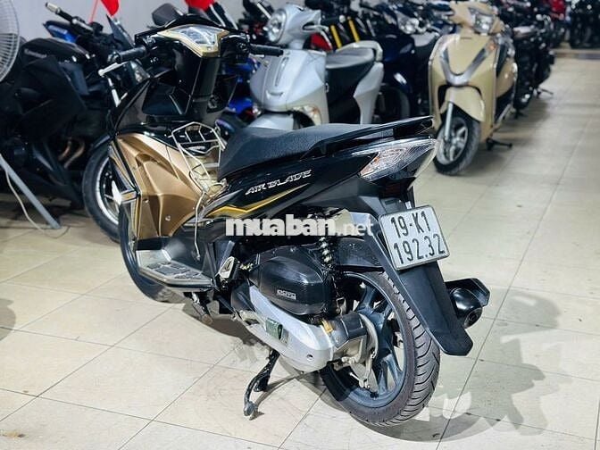 XE MÁY THỊNH PHÁT - HONDA AIR BLADE 125 VÀNG ĐỒNG