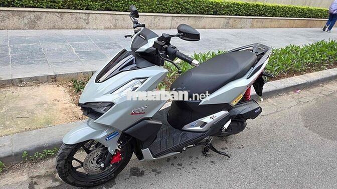 Honda Vario 160 Thể thao ( Xám)