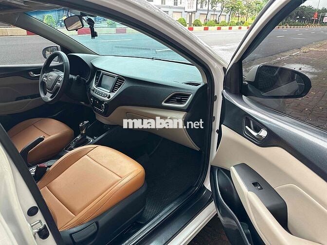 Hyundai Accent 2018 1.4 ATH - 100000 km