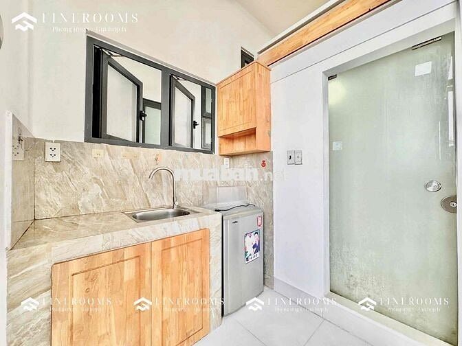 DUPLEX FULL NỘI THẤT THANG MÁY CỬA SỔ TRỜI LỚN NGAY VLU IUH