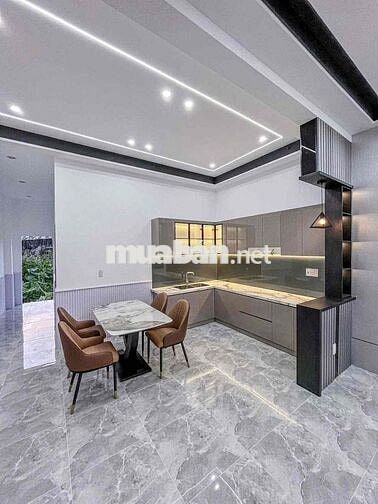Nhà Lầu Diện Tích Rộng Full Nội Thất Đường Nguyễn Văn Linh