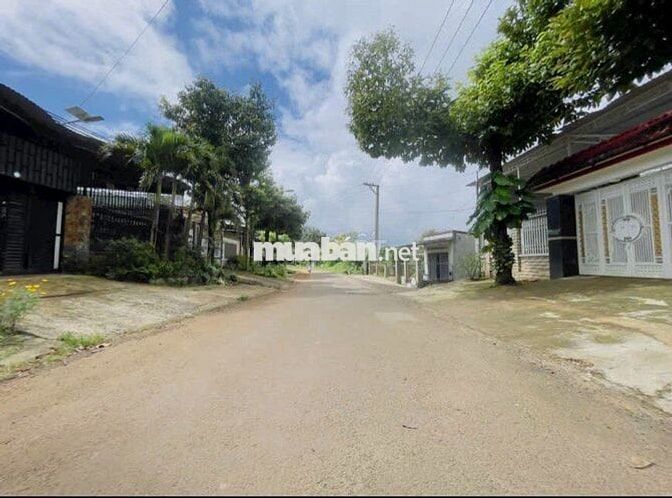 Bán GẤP Lô Đất Tiềm Năng Mặt tiền Nguyễn Trung Trực Trung tâm TPPleiku