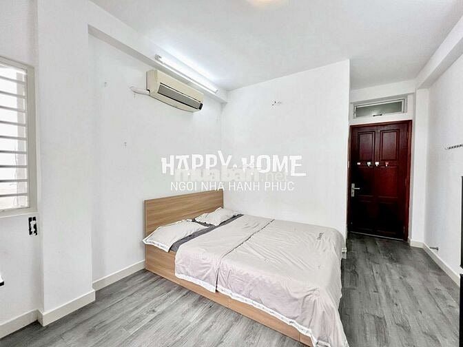 Cho thuê studio cửa sổ trời ngay Cầu Công Lí