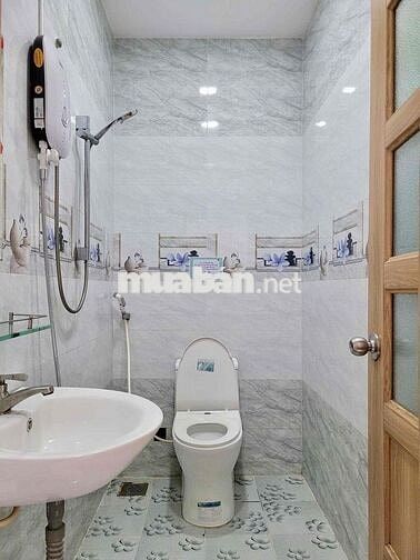 CHO THUÊ CĂN HỘ GẦN CHỢ BÀ CHIỂU,HV CÁN BỘ,CỬA SỔ,35m2,FULL NỘI THẤT