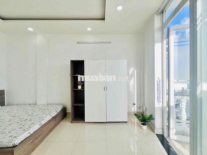 CHO THUÊ CĂN HỘ 1PN 2 BAN CÔNG THOÁNG MÁT - SẠCH SẼ GẦN CV LÀNG HOA