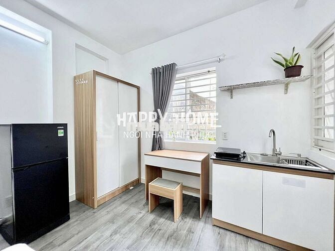 Cho thuê studio cửa sổ trời ngay Cầu Công Lí