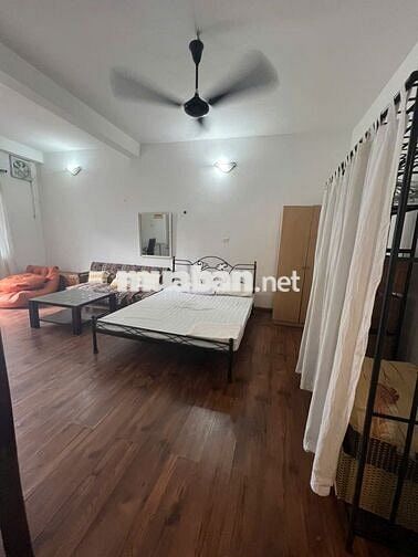 Cho thuê 1n1k 60m2 Hạ Hồi, có ban công view đẹp, full đồ, giá 9 triệu