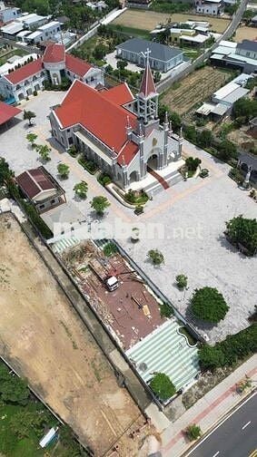 GĐ cần  bán lô đất 2 mặt tiền TL328  hồ tràm