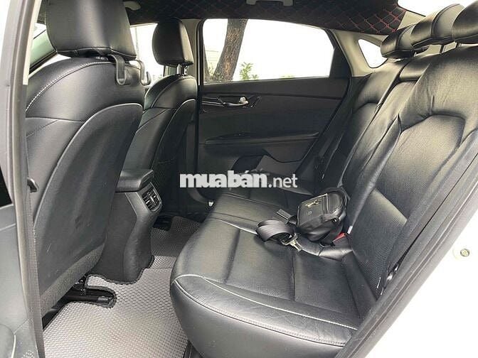 Kia Cerato 2019 1.6 MT - 95000 km
