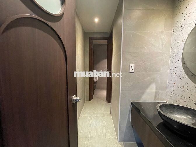 NGANG 8MX23M CẠNH MEGA CAO THẮNG NGÃ TƯ NGUYỄN ĐÌNH CHIỂU Q3