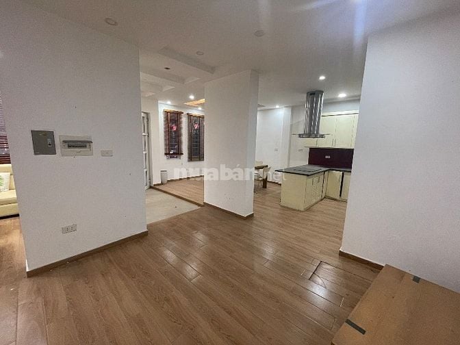 HIẾM - GIÁ ĐẦU TƯ - 76M - 4 TẦNG - MT 9,6M - PL 2 Ô TÔ - ĐỐNG ĐA 
