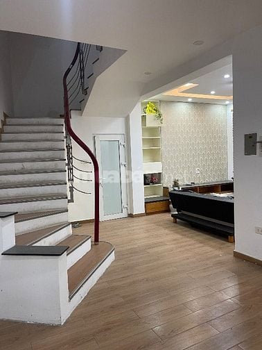 HIẾM - GIÁ ĐẦU TƯ - 76M - 4 TẦNG - MT 9,6M - PL 2 Ô TÔ - ĐỐNG ĐA 