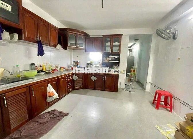 Nhà 1 Trệt 2 Lầu Sân Thượng 4PN 4x17m Mặt Tiền Đường 10m