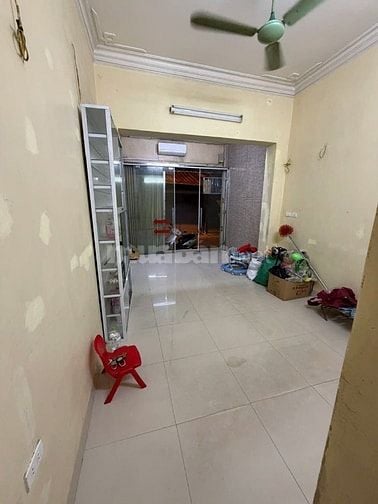 Cho thuê nhà mặt đường 136 Đê Trần Khát Chân, tầng 1, 2, DTMB 45m2