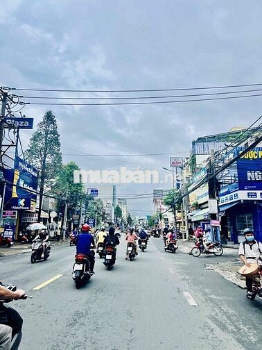 mặt tiền phạm văn thuận ngang 6 mét