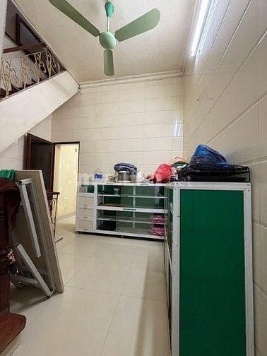 Cho thuê nhà mặt đường 136 Đê Trần Khát Chân, tầng 1, 2, DTMB 45m2