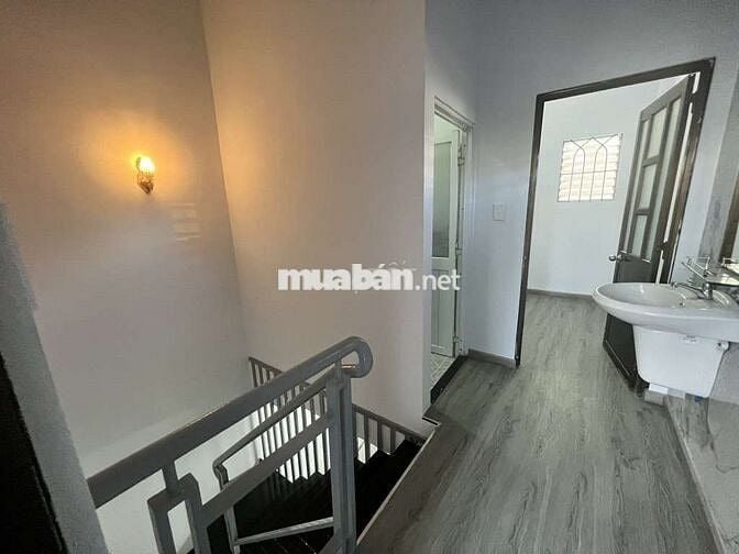 BÁN NHÀ 2TẦNG TT THỦ Đức _KẾT NỐI ĐƯỜNG PHẠM VĂN ĐỒNG KHA VẠN CÂN
