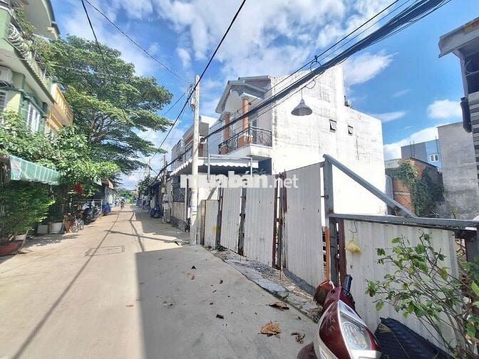 LÔ ĐẤT MT HẺM XH CÁCH ĐƯỜNG LVL CHỈ 50M- GIÁ 4TY9 NGAY CẦU LONG KIỂNG