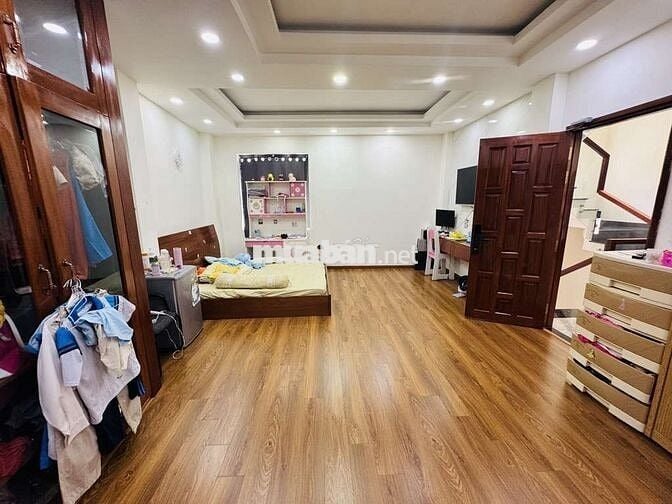 GẦN VÒNG XOAY PHÚ LÂM - HỒNG BÀNG - ĐƯỜNG 3/2 - 4 T- 144M2