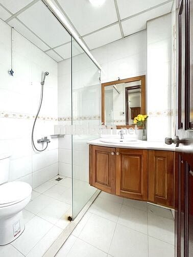CĂN HỘ CAO CẤP, BANCOL THÓANG NỘI THẤT ĐẦY ĐỦ LÊ VĂN SỸ GIAO TRƯỜNG SA