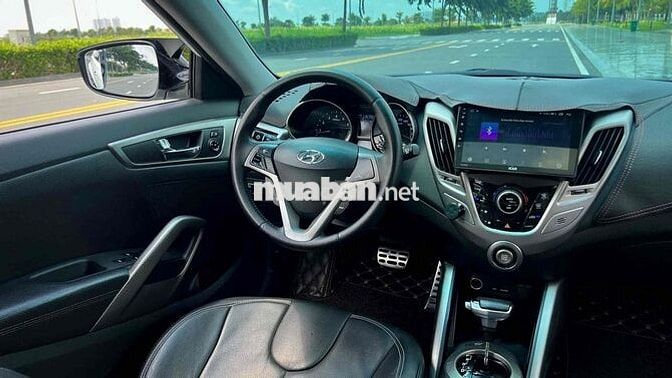 Hyundai Veloster 2011 1.6 GDI AT - 120000 km