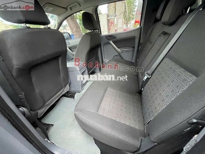 Ford Ranger XLS 2.2L 4x2 MT 2018 - 368 Triệu