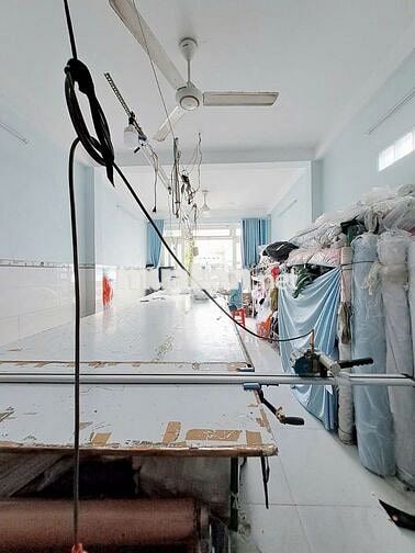 Nhà 5 tầng hẻm ô tô tránh, đối diện Chung cư Sơn Kỳ.