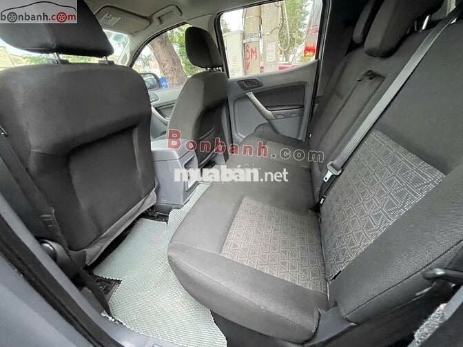 Ford Ranger XLS 2.2L 4x2 MT 2018 - 368 Triệu