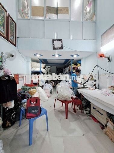 Nhà 5 tầng hẻm ô tô tránh, đối diện Chung cư Sơn Kỳ.
