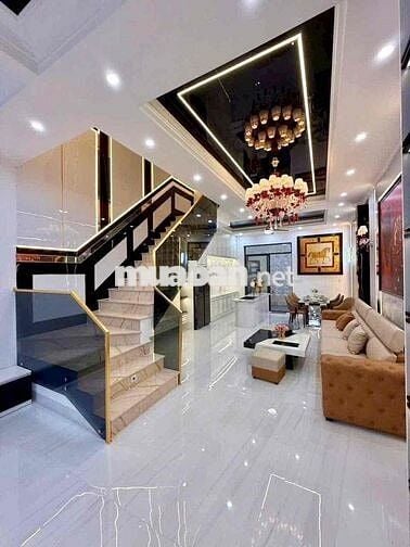 Nhà 2 Lầu Kiến Trúc Cổ Điển Đẳng Cấp Quí Tộc - Mặt Tiền D1 Hồng Loan