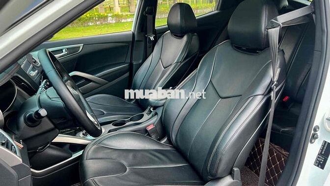Hyundai Veloster 2011 1.6 GDI AT - 120000 km
