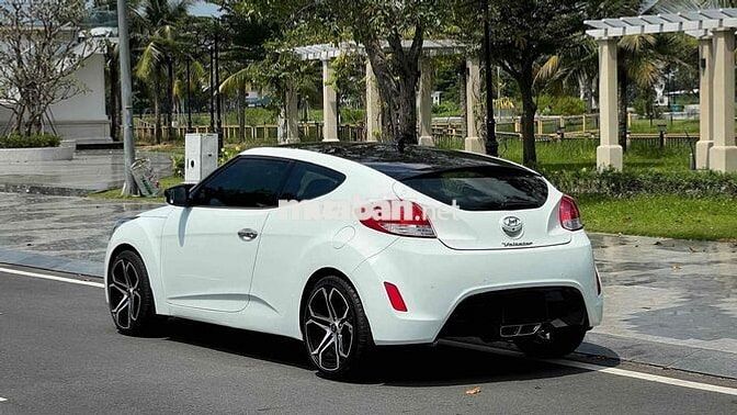 Hyundai Veloster 2011 1.6 GDI AT - 120000 km