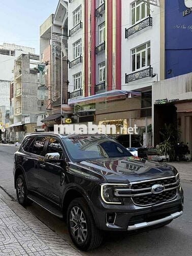 Ford Everest 2022 Trend 2.0L  AT 4x2 - 24000 km
